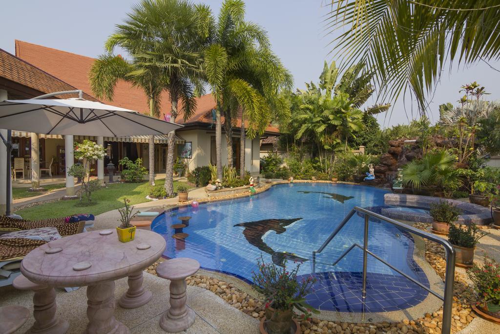 Relaxing Palm Pool Villa And Tropical Garden Банг-Ламунг Екстер'єр фото